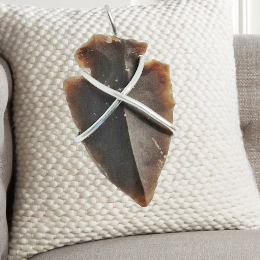 👣4/$20. Natural Stone Hand Knapped Arrowheah - Picture 1 of 5